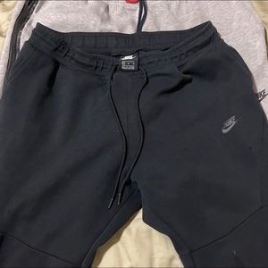 Nike Tech Sweatpants